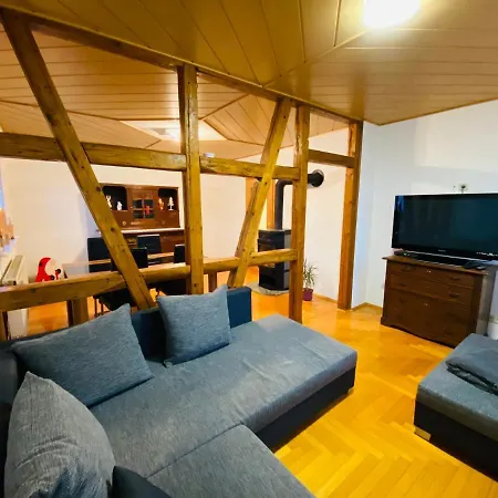 An Den Erlewiesen, 3sz, 85qm, Kamin * Schleusingen