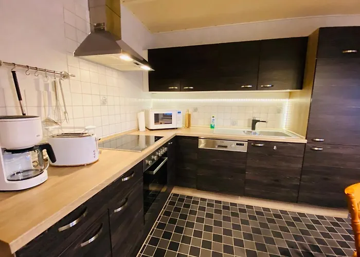 Appartement An Den Erlewiesen, 3sz, 85qm, Kamin *