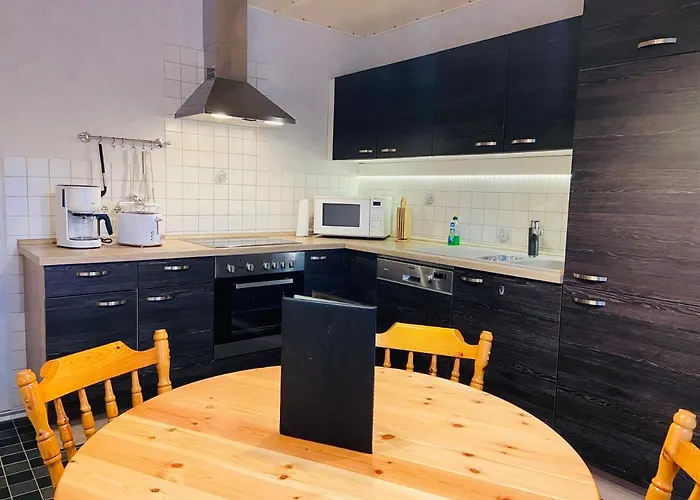 An Den Erlewiesen, 3sz, 85qm, Kamin Appartement